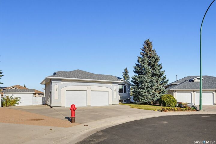 Property Photo:  238 McKay Court  SK S0K 4S0 