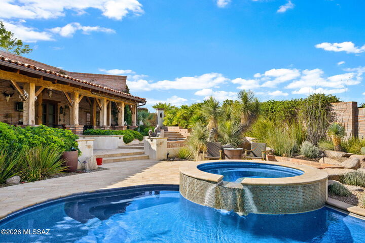 Property Photo: 34 Avenida De Otero AZ 85646