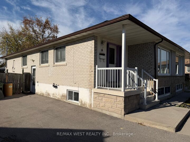 Property Photo:  14 Melpham Court  ON M9V 2H3 