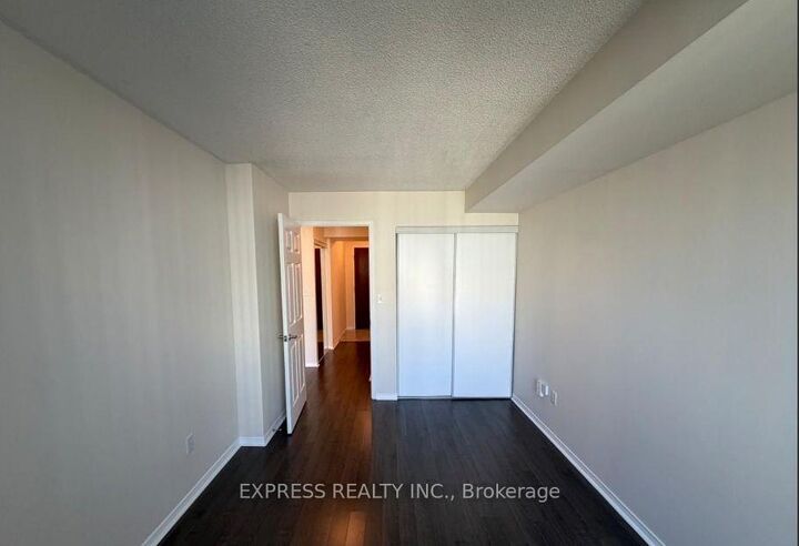 Property Photo: 29 Pemberton Avenue 1106 ON M2M 4L5
