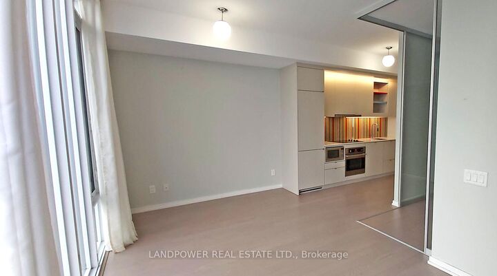 Property Photo:  101 Peter Street 3005  ON M5V 2G9 