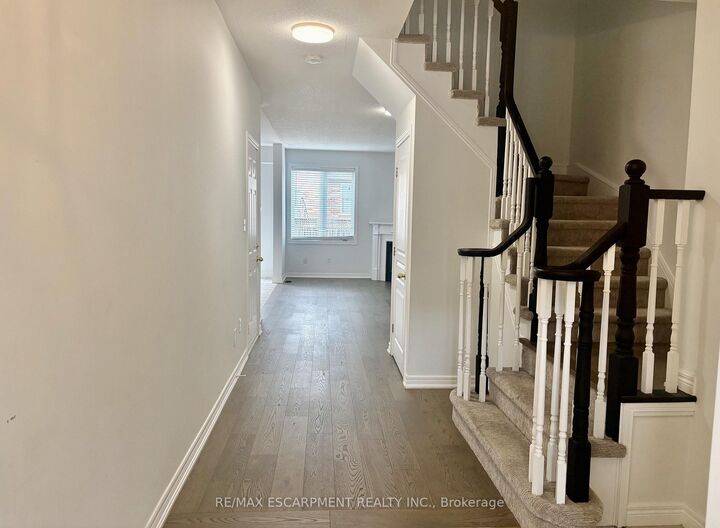 Property Photo:  5325 Applegarth Drive  ON L7L 6V3 