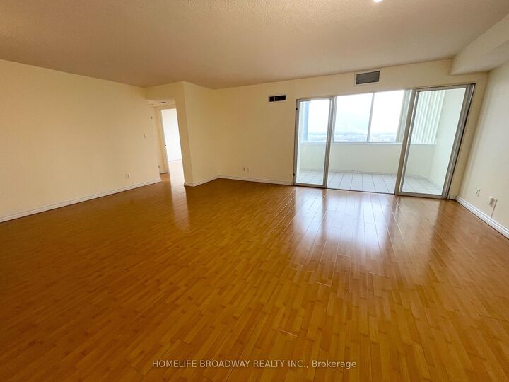 Property Photo:  80 Alton Towers Circle 1714  ON M1V 5E8 