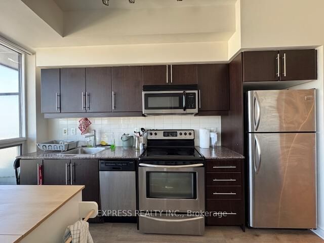 Property Photo:  2885 Bayview Avenue 532  ON M2K 0A3 