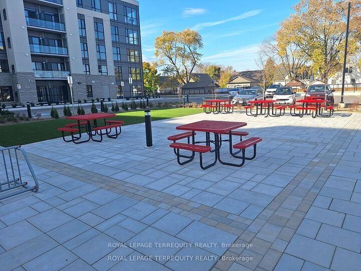 Property Photo: 50 Herrick Avenue Lp 15 ON L2P 0G3