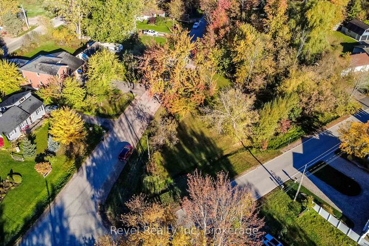 Property Photo:  2354 Crystal Beach Road  ON L9S 3X1 