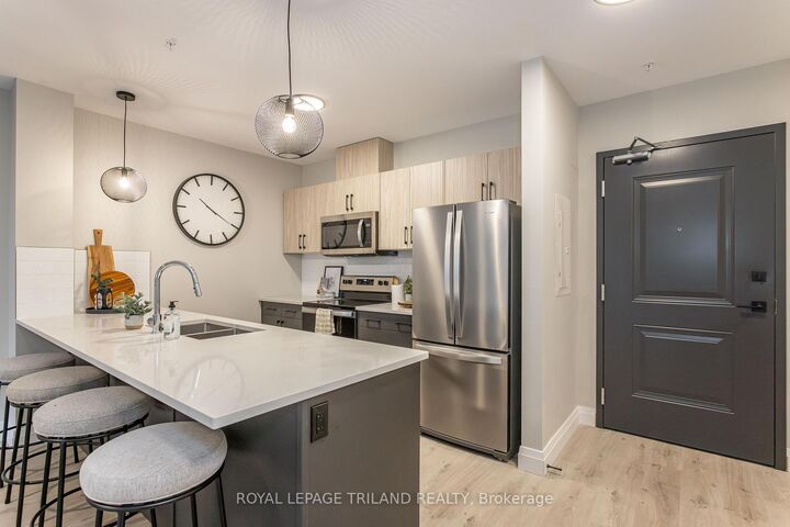 Property Photo: 1405 Stackhouse Avenue 510 ON N5X 0P2