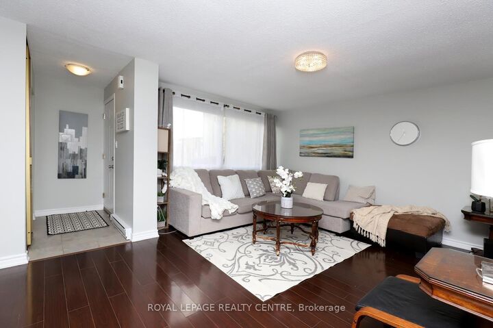 Property Photo:  1055 Dundas Street E 171  ON L4Y 3X6 
