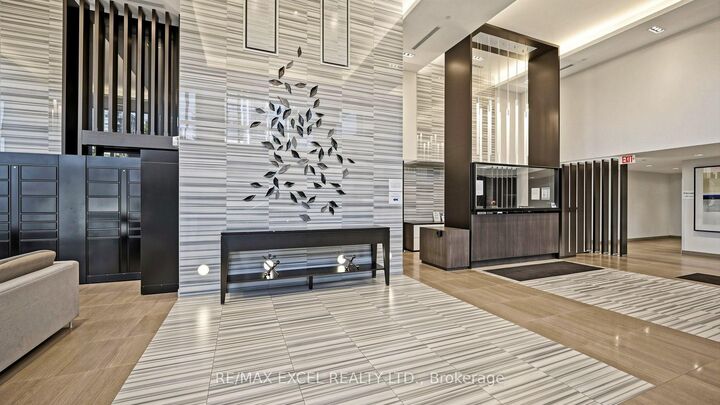Property Photo:  55 Oneida Crescent 1208  ON L4B 0E8 
