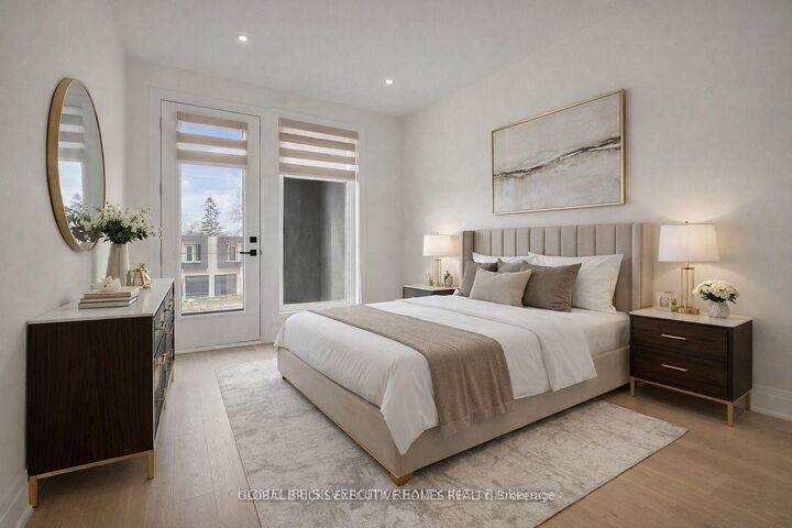 Property Photo: 25B Pine Avenue N ON L5H 2P9