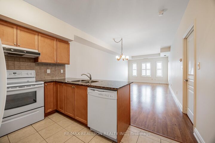 Photo de la propriété:  9901 Keele Street 207  ON L6A 0A1 