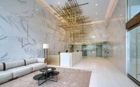 Property Photo: 85 Wood Street 811 ON M4Y 0E8