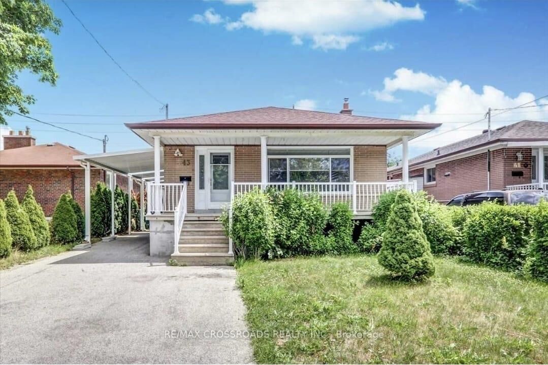 Property Photo:  43 Sophia Drive  ON M1H 1Z3 