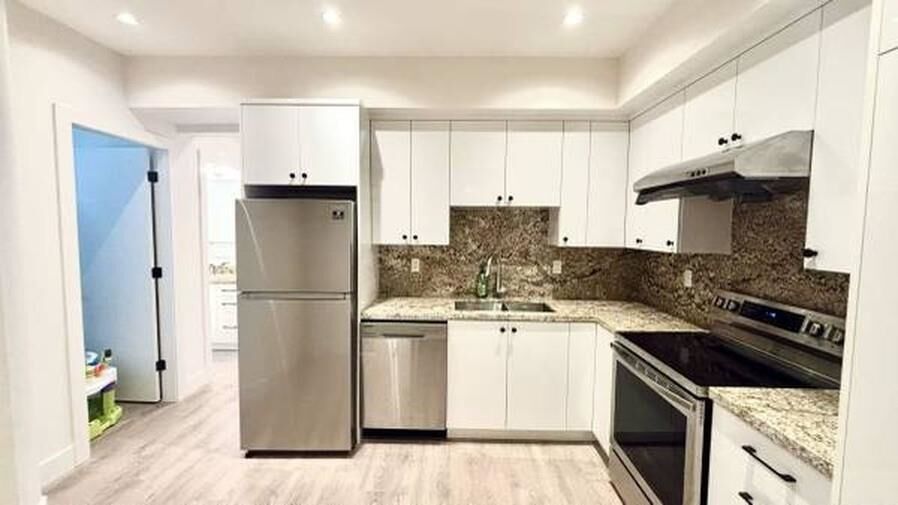 Property Photo:  418 E 12th Street  BC V7L 2K3 