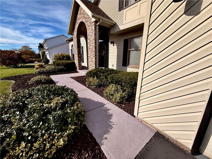 Property Photo:  152 Ellery Road  NY 14612 