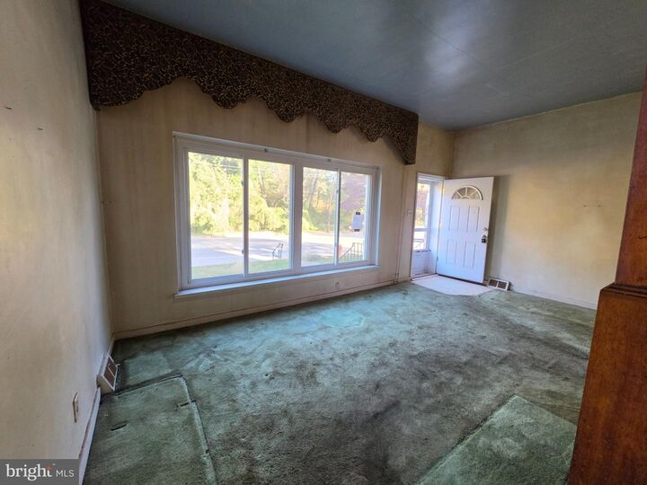 Property Photo:  8419 Algon Avenue  PA 19152 
