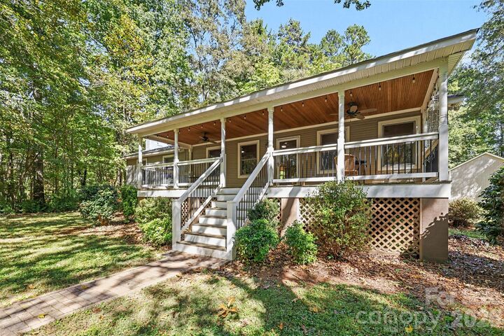 Property Photo:  7605 Hedrick Circle  NC 28078 