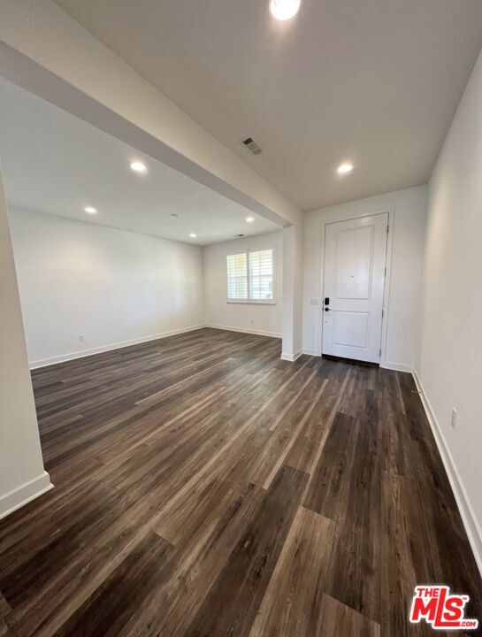 Property Photo: 39186 Pinto Ct CA 93551