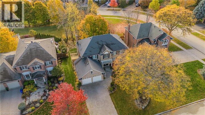 Property Photo: 1327 Hazelton Boulevard ON L7P 4V1
