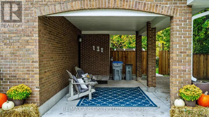 Property Photo:  131 Harold Court  ON N0M 2J0 