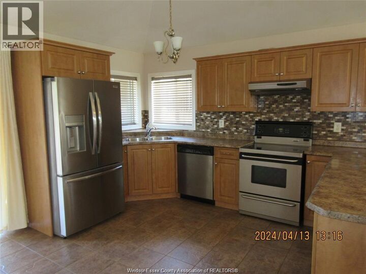 Property Photo: 1609 Magnolia ON N8P 1Z1