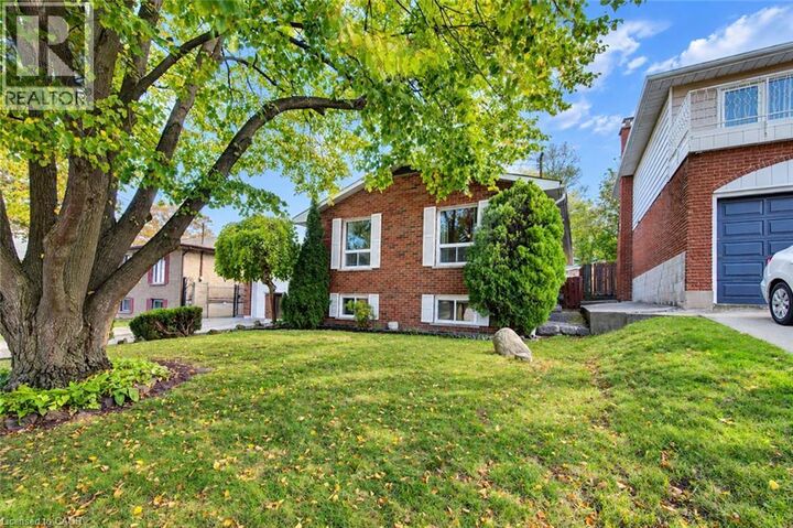 Property Photo:  27 Alto Drive  ON L8K 5X1 