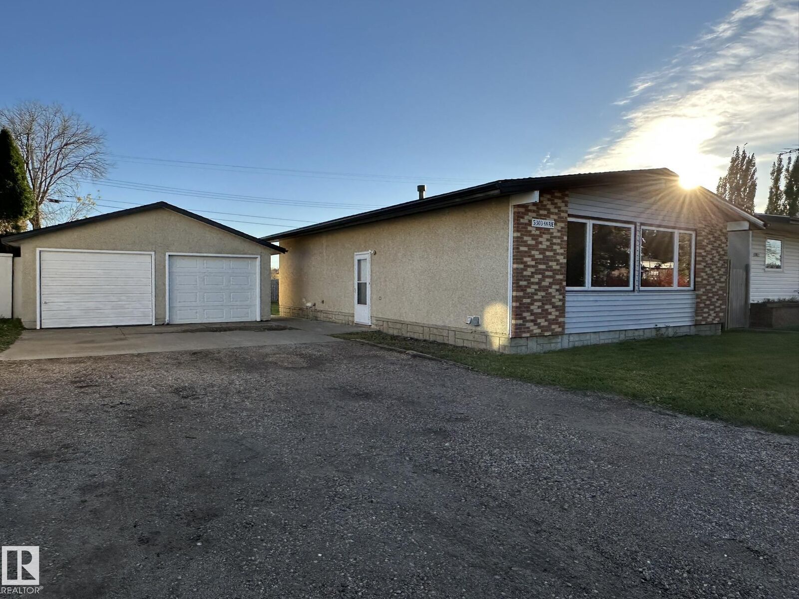 Property Photo:  5303 44 Avenue  AB T0A 3C0 