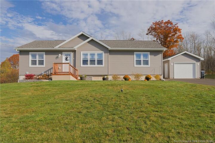 Property Photo:  40 Ella Crescent  NB E5N 0M3 