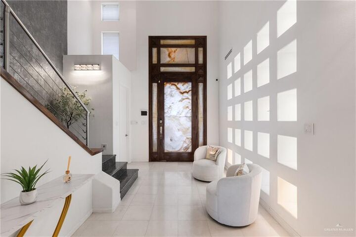 Property Photo:  514 Rio Grande Drive  TX 78572 