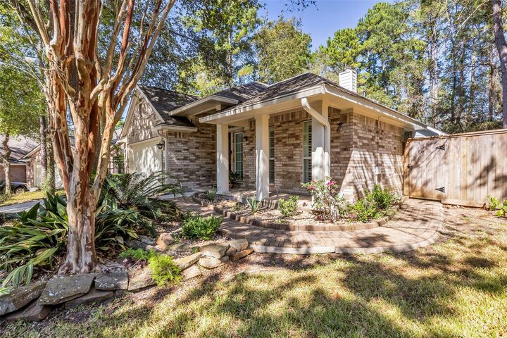 Property Photo:  39 Currymead Place  TX 77382 