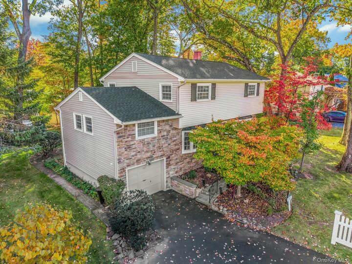 Property Photo:  101 Shetland Drive  NY 10956 