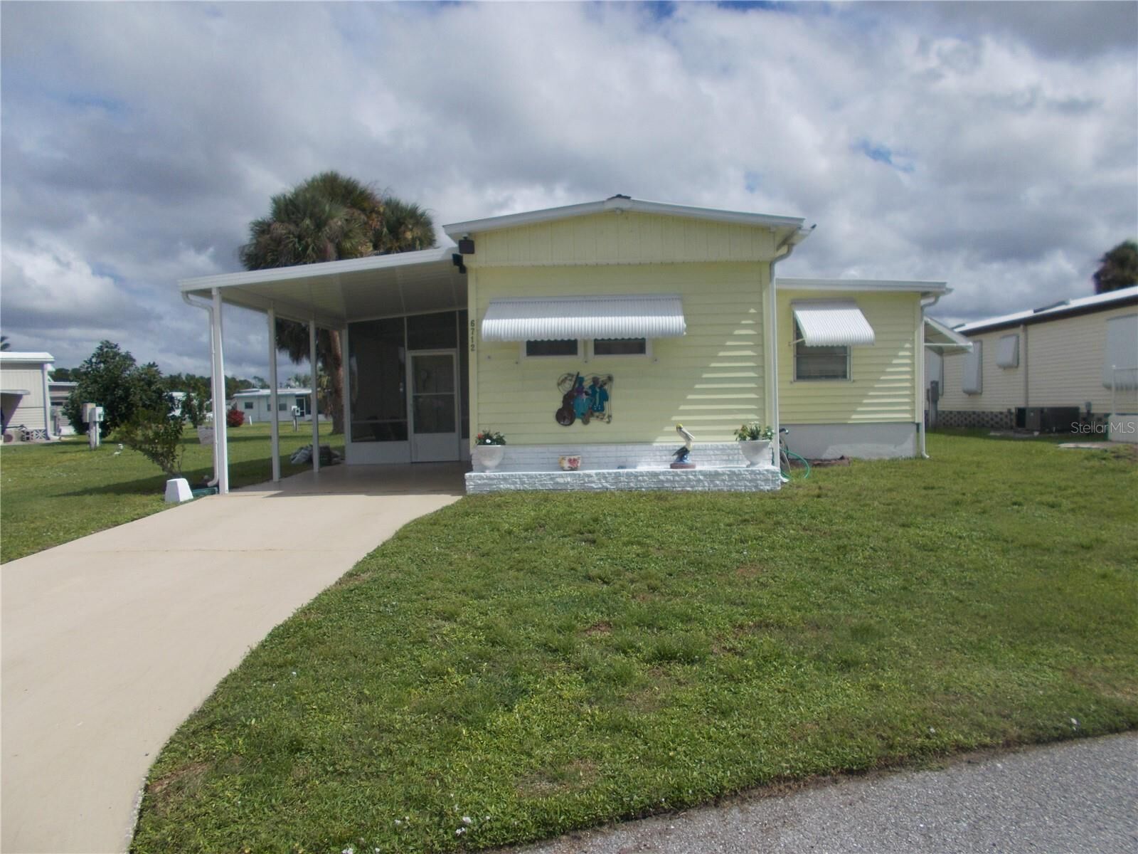 Property Photo: 6712 Sage Lane FL 34287