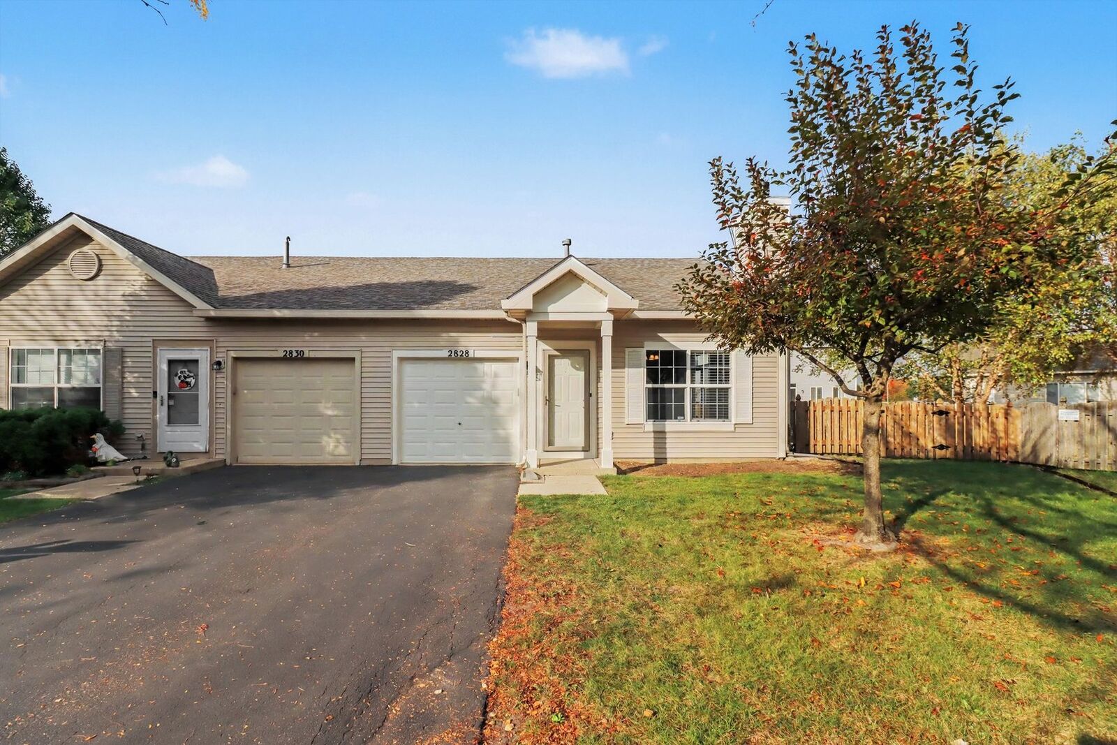 Property Photo:  2828 Rebecca Court  IL 60538 