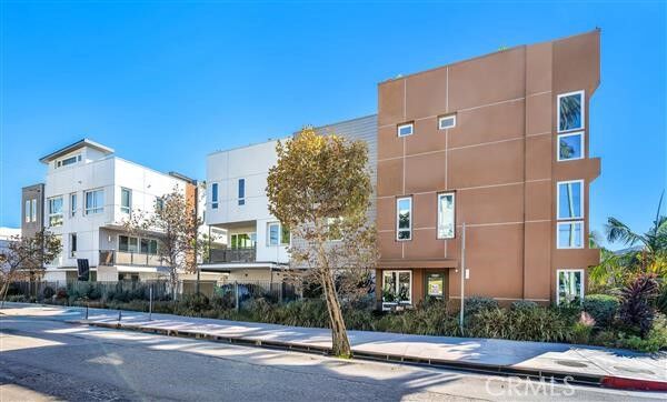 Property Photo:  6916 Lexington  CA 90038 