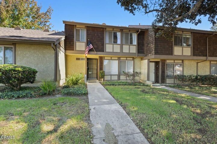 Property Photo:  6927 Gull Court  CA 93003 