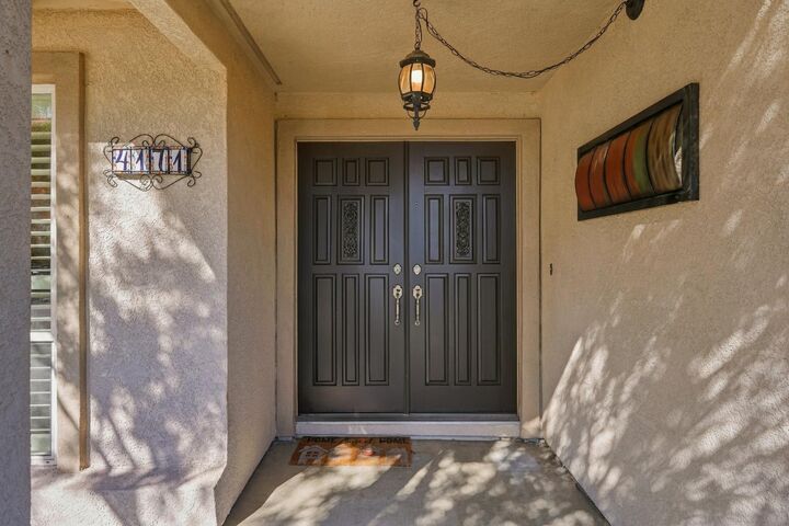 Property Photo: 4171 Dena Way CA 95821