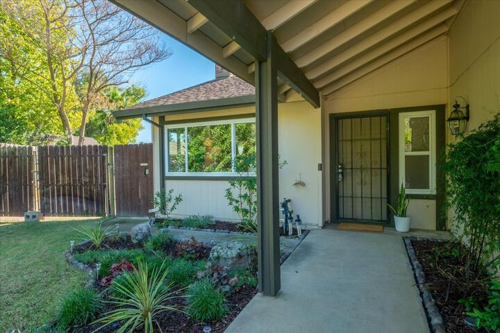 Property Photo:  8456 Hedera Court  CA 95662 