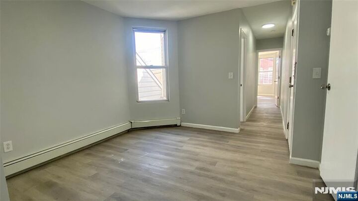 Property Photo:  41 Halstead Street 2L  NJ 07032 