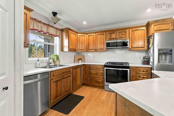 Property Photo:  145 Meadow View Way Ns  NS B2S 3K1 