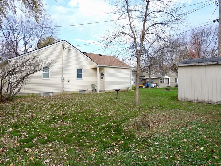 Property Photo:  207 1st Avenue N  MN 55354 