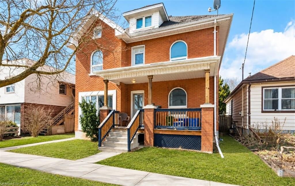 Property Photo:  219 Erie Avenue Main  ON N3S 2H1 