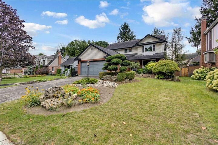 Property Photo:  490 Devonshire Avenue  ON N4S 5P8 