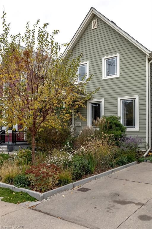 Property Photo:  110 Chestnut Avenue  ON L8L 6K9 