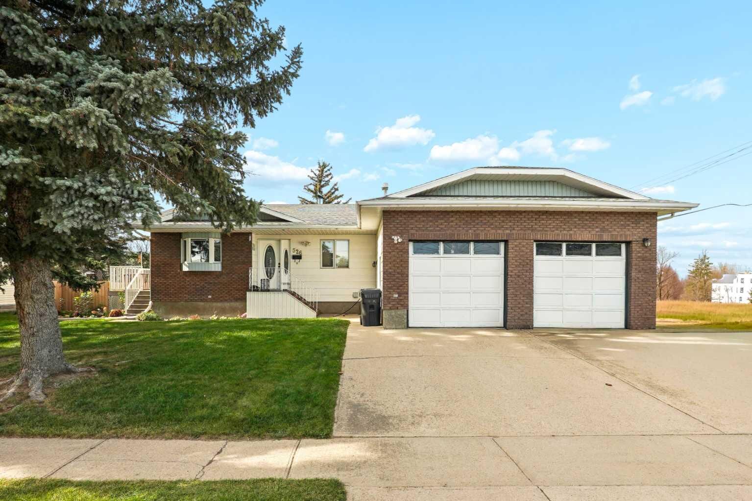 Property Photo:  526 6 Street S  AB T0K 1V0 
