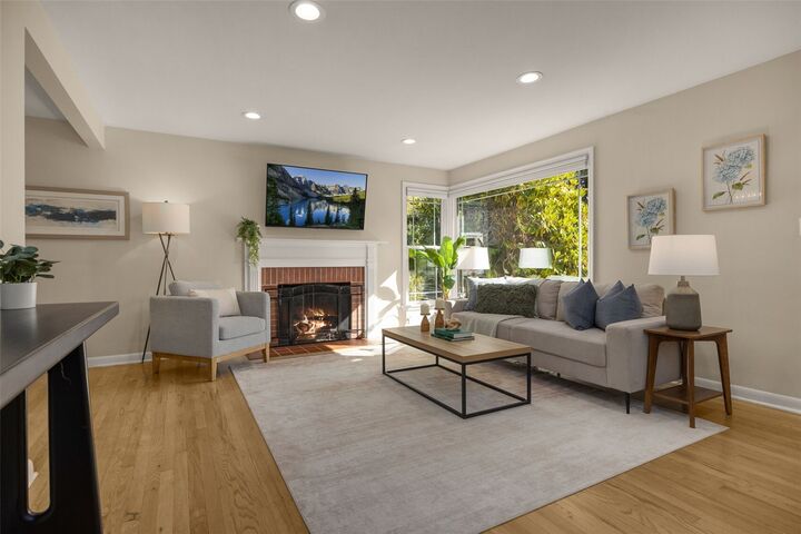 Property Photo: 8039 40th Avenue NE WA 98115