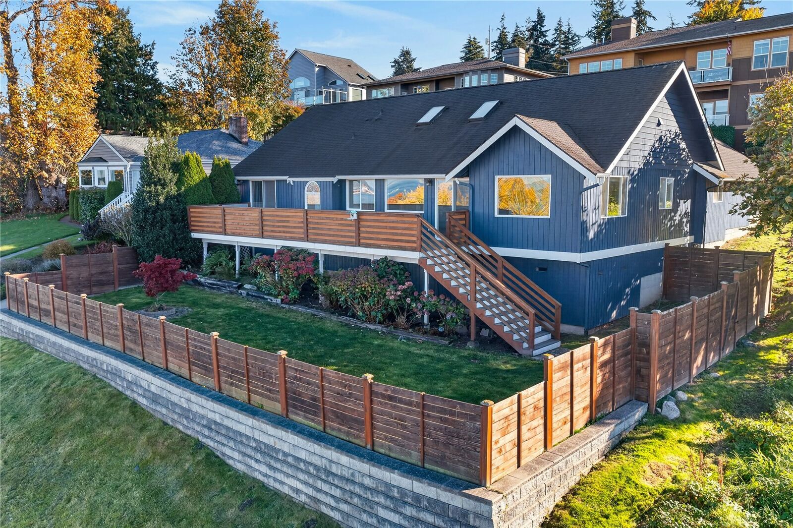 Property Photo:  513  37th Street  WA 98221 