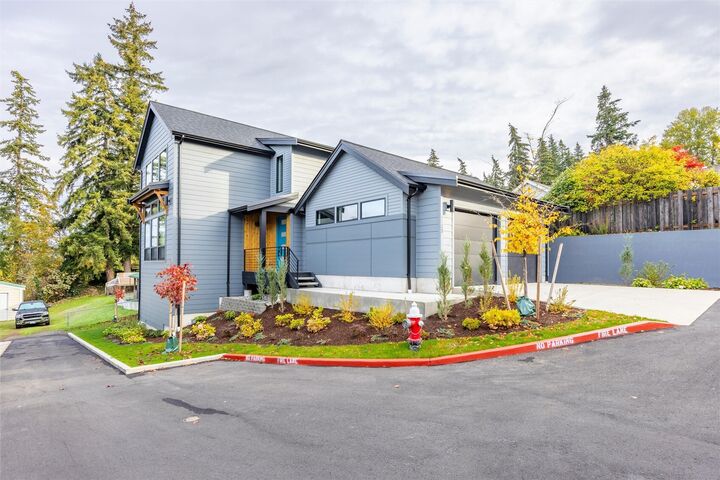 Property Photo:  1122  Divine Lane  WA 98229 