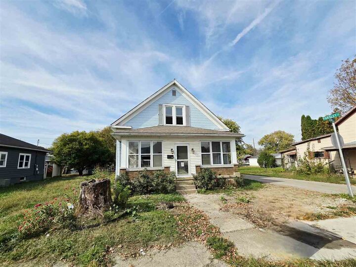 Property Photo:  423 Vine Street  IN 47331 