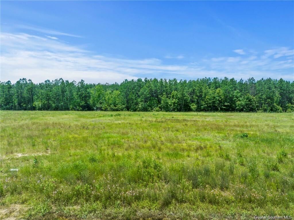 Property Photo:  2675 N White Rose N  LA 70611 