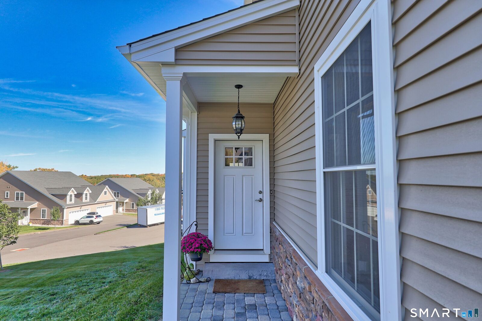 Property Photo:  49 Brookview Circle 49  CT 06010 